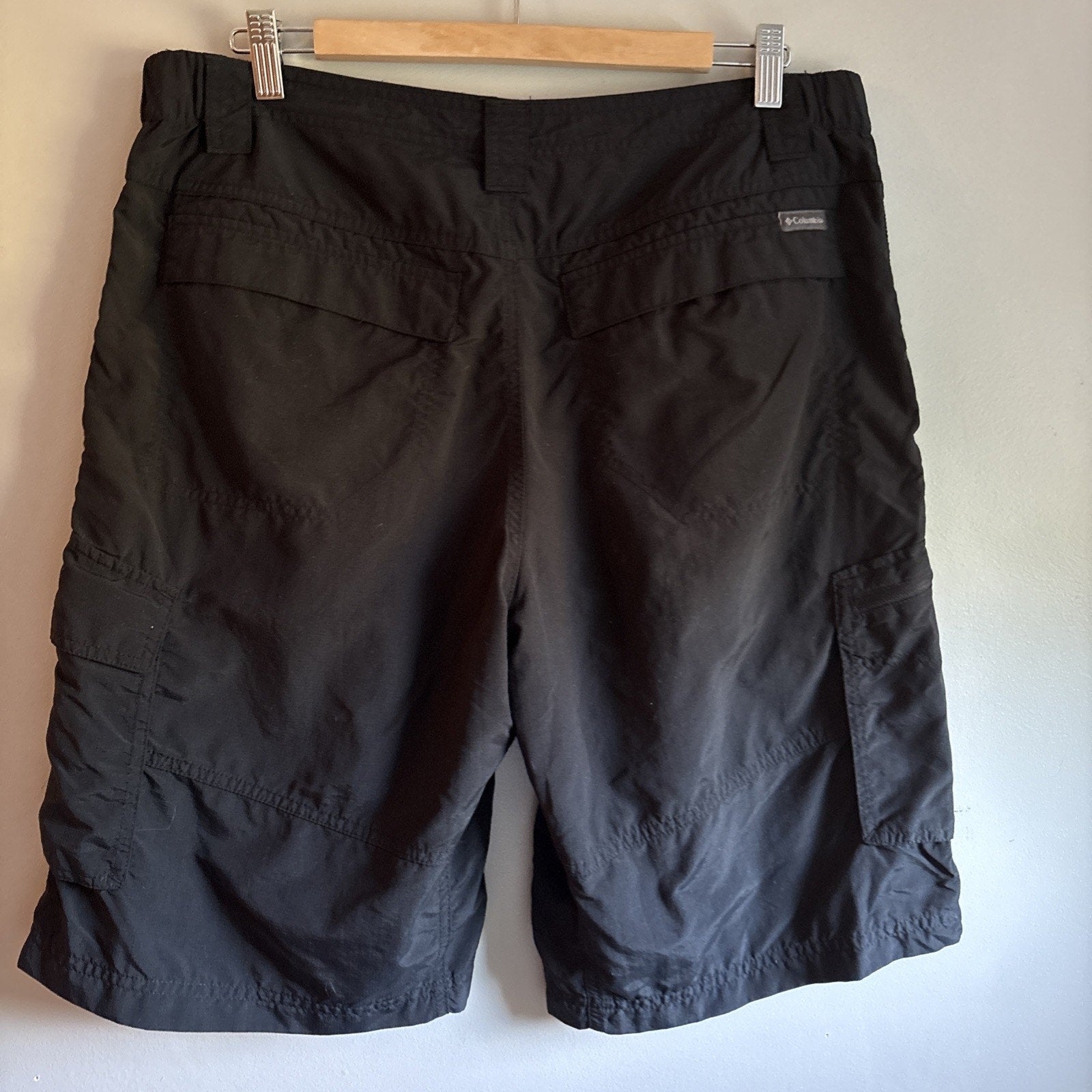 Columbia Sportswear Shorts Men's size 38 Black Casual Outdoors Hiking
