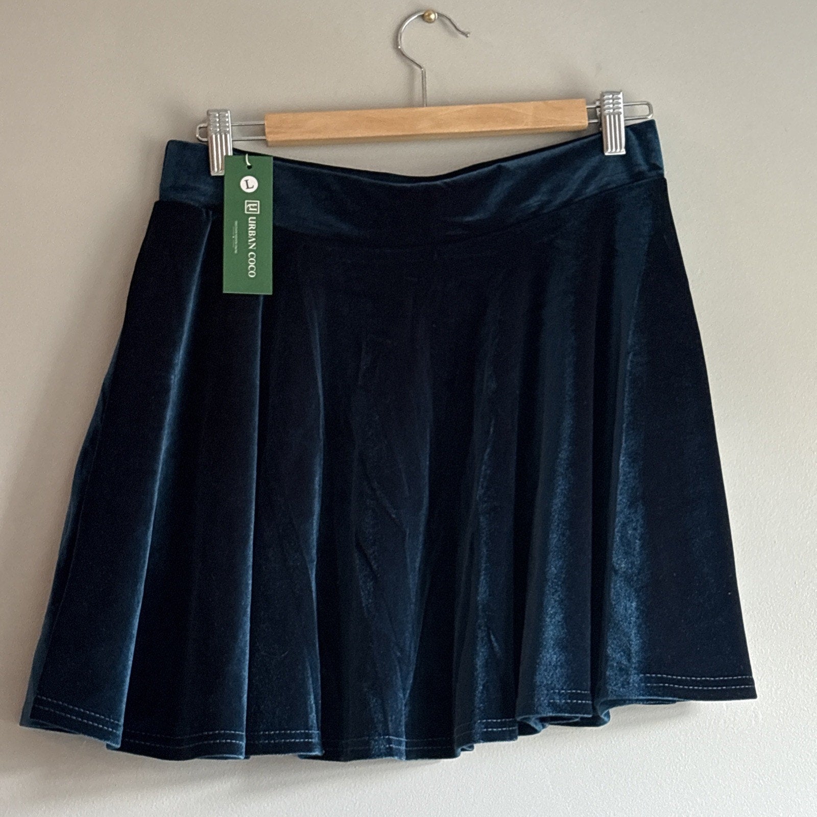 NEW Urban Coco velour velvet midnight blue ￼Skirt Size L