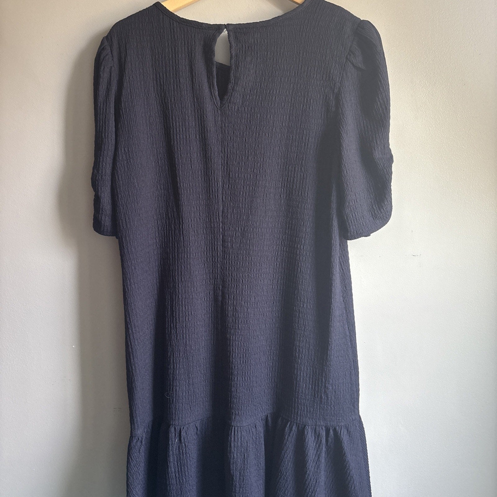 DKNY Blue Navy Short Puff Sleeve Trapeze Dress Size 10 Crinkle Fabric