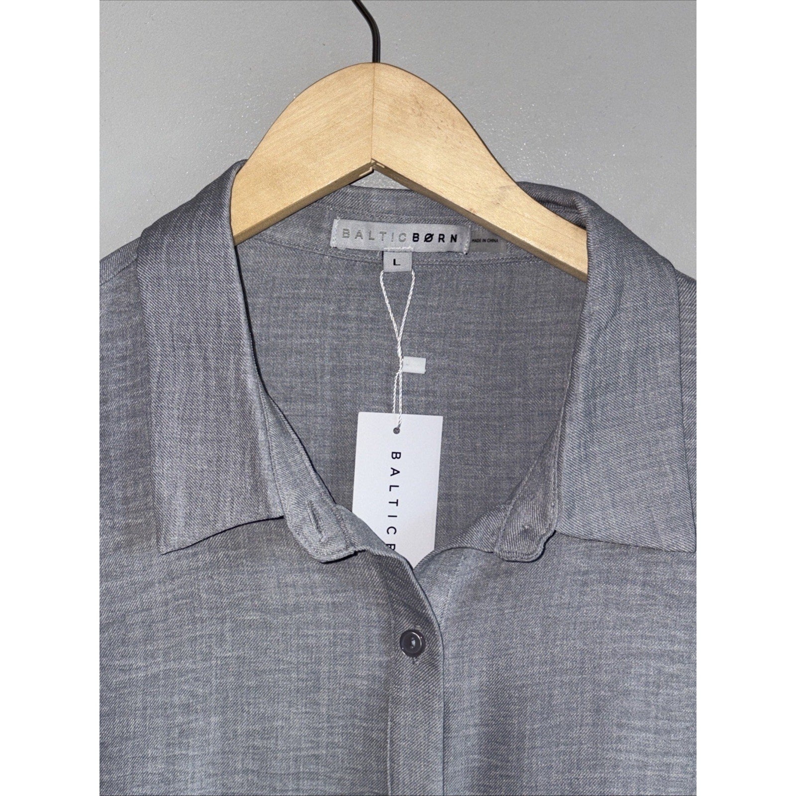 Baltic Born Collard Women’s Dress Shirt Size L Long Sleeve Light Blue