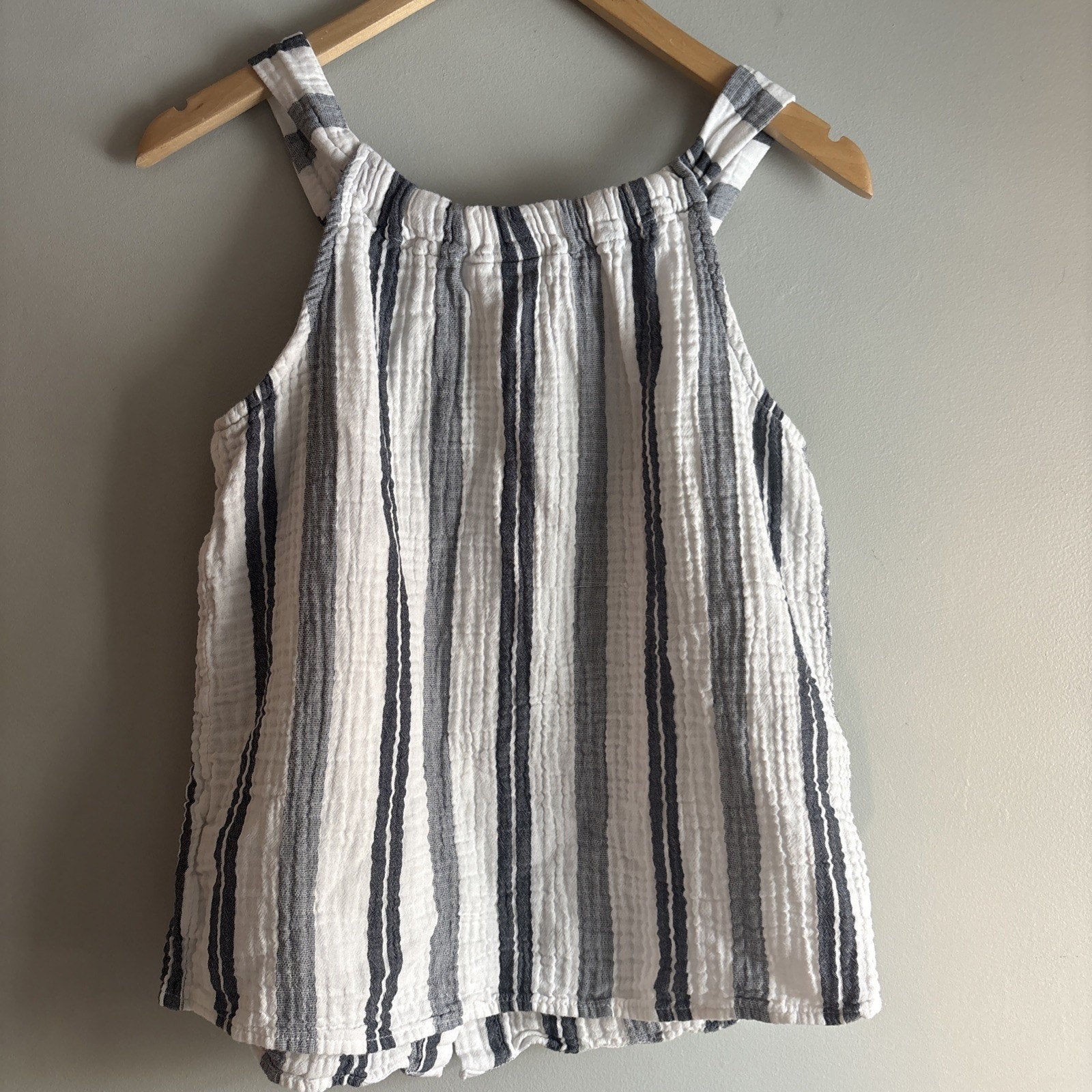 Women’s Gap Halter Style Tank Striped Cheese Cloth Like Material Button Down ￼