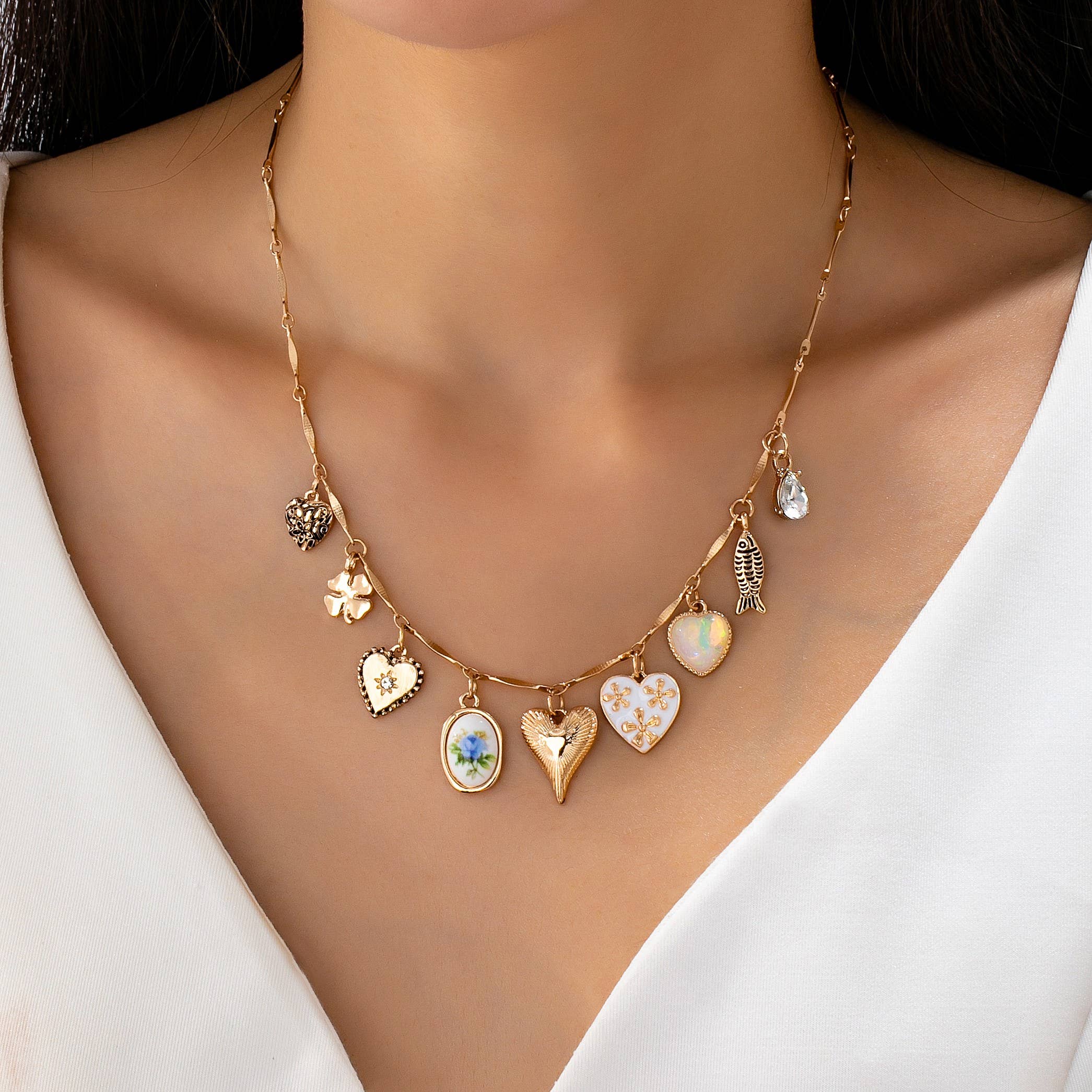 CHARM NECKLACE-HEARTS PORCELAIN FISH RHINESTONE |  GOLD