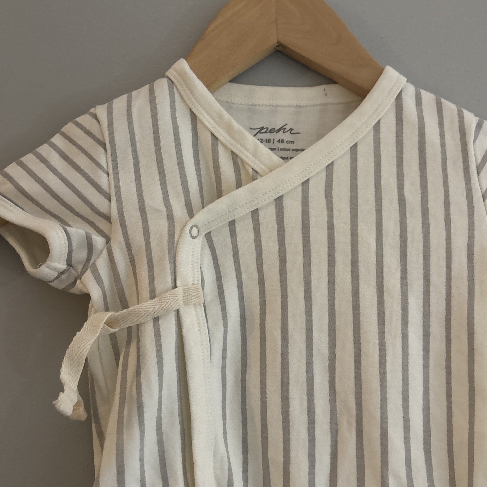 Pehr Baby Short Sleeve Tie Front Striped One Piece Kimono Size 12-18 Mo organic