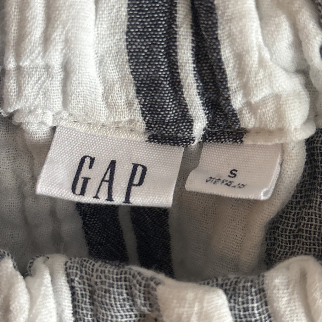 Women’s Gap Halter Style Tank Striped Cheese Cloth Like Material Button Down ￼