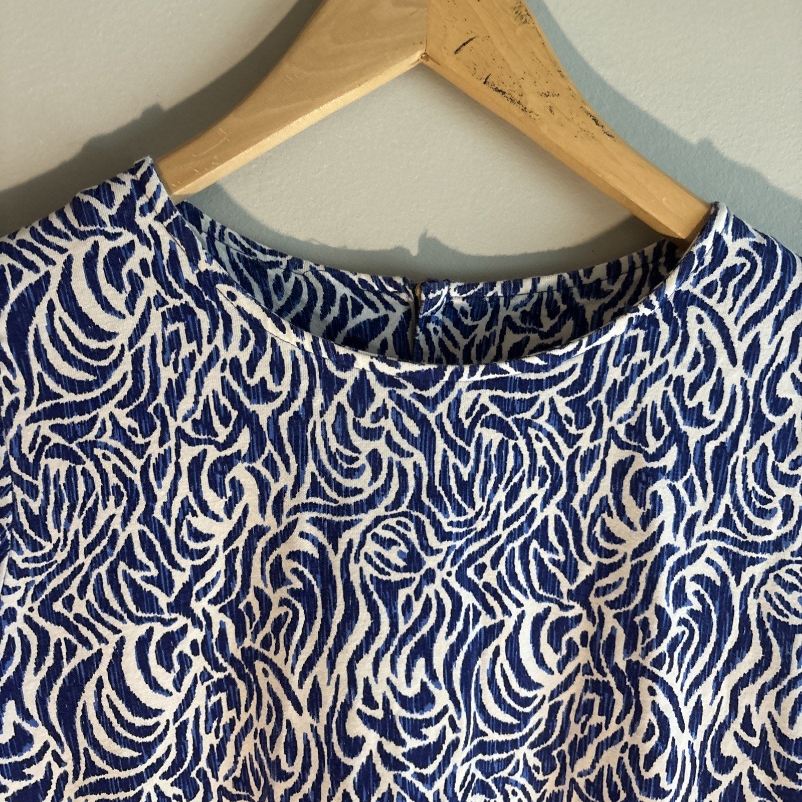 VINEYARD VINES Girls Large 14 Dress Blue White Swirl Print Cotton Knit