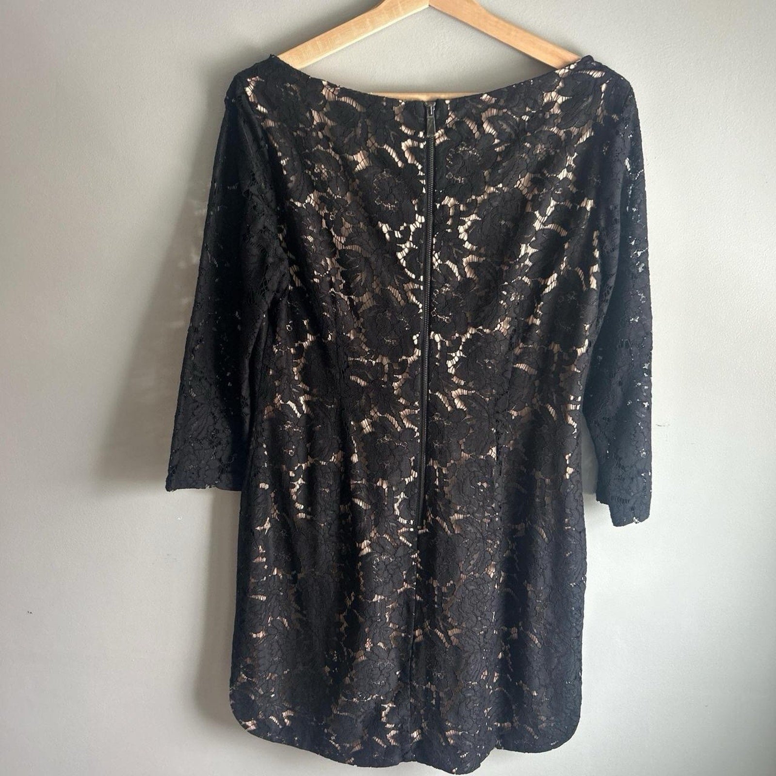 New Womens Vince Camuto Black Floral Lace Tan Sheath Side Slit Dress Size 12