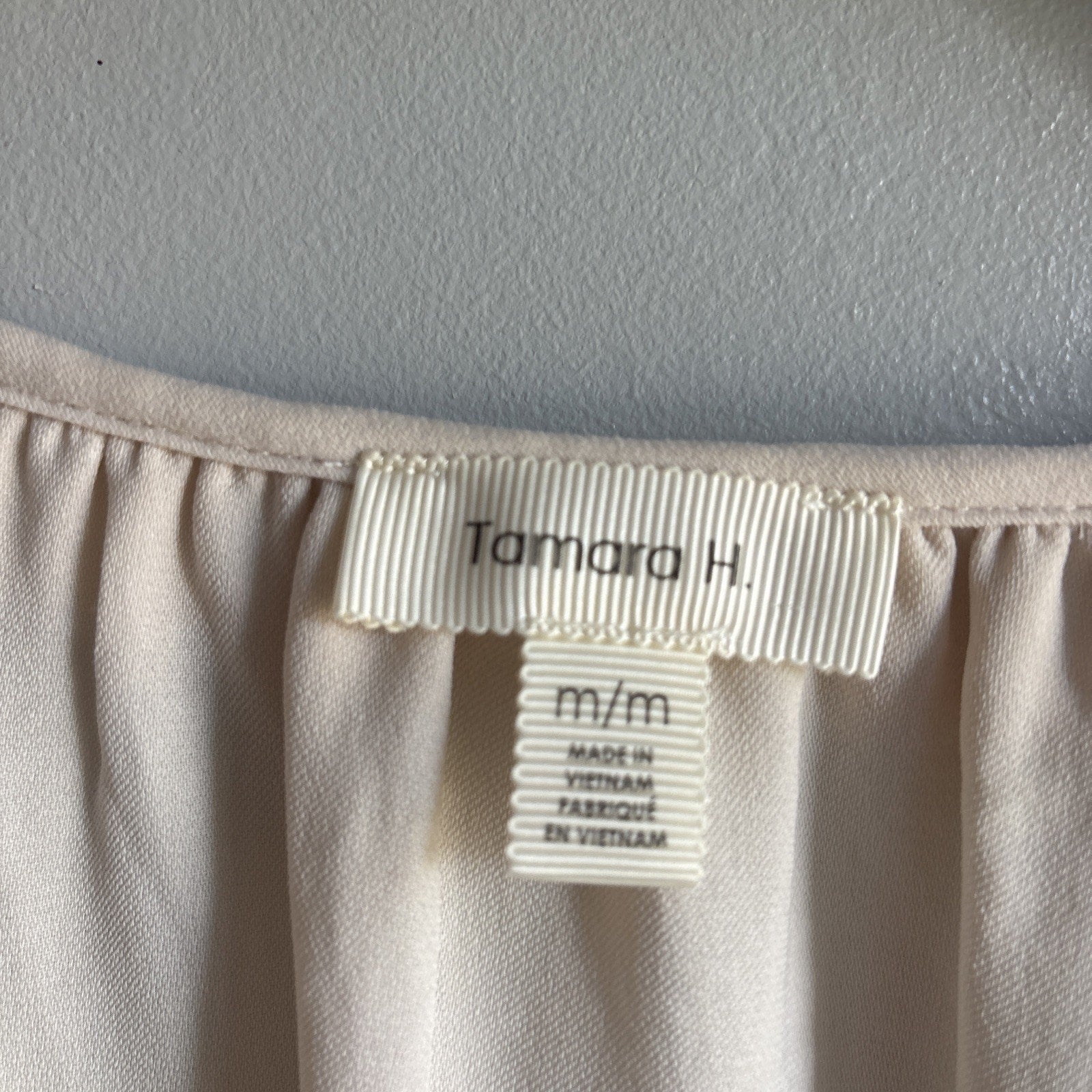 Tamara H. Womens V-neck ivory cream Ruffle Blouse Pink Size M