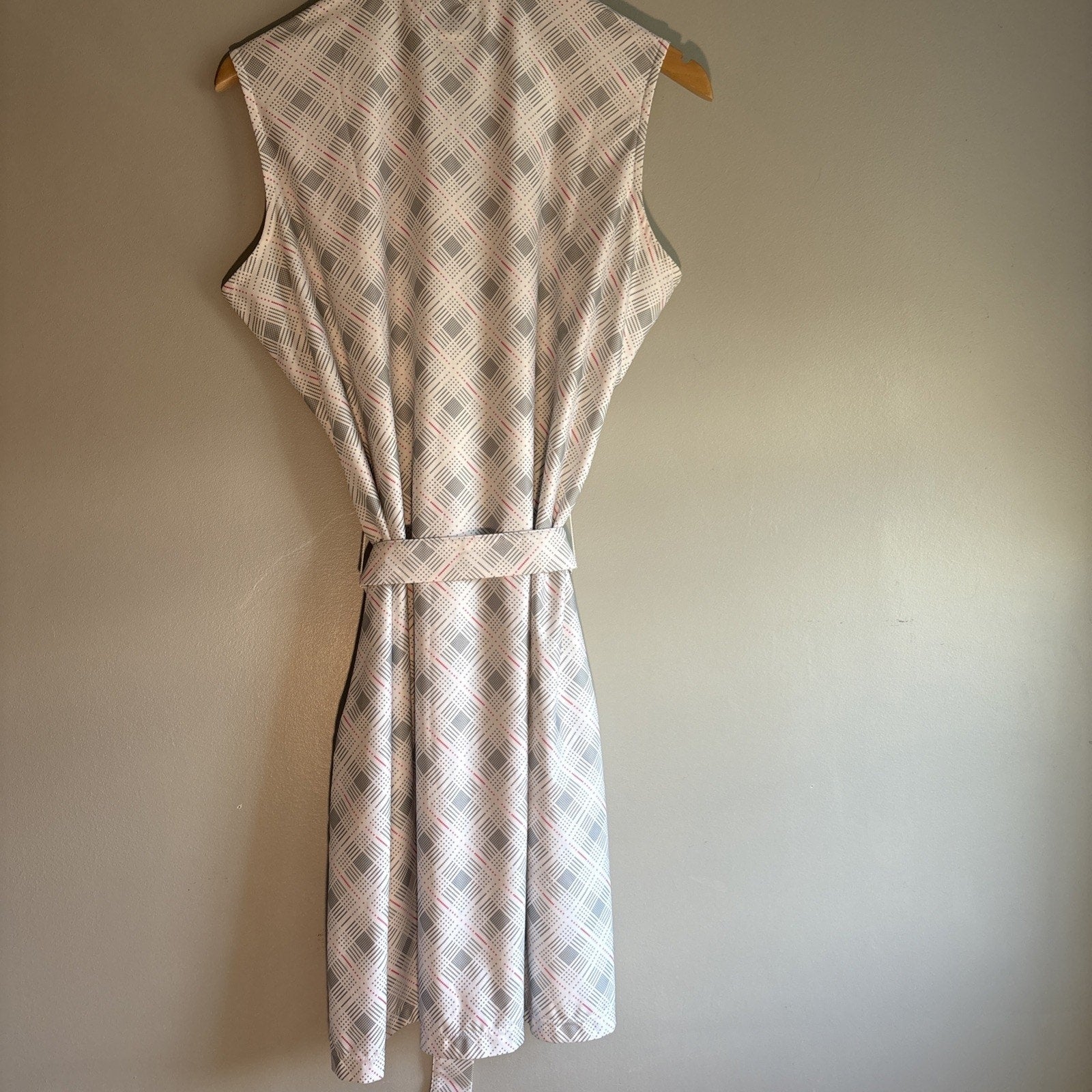 Greg Norman Golf Dress Womens Large Sleeveless Tie Waist Performance Athleisure