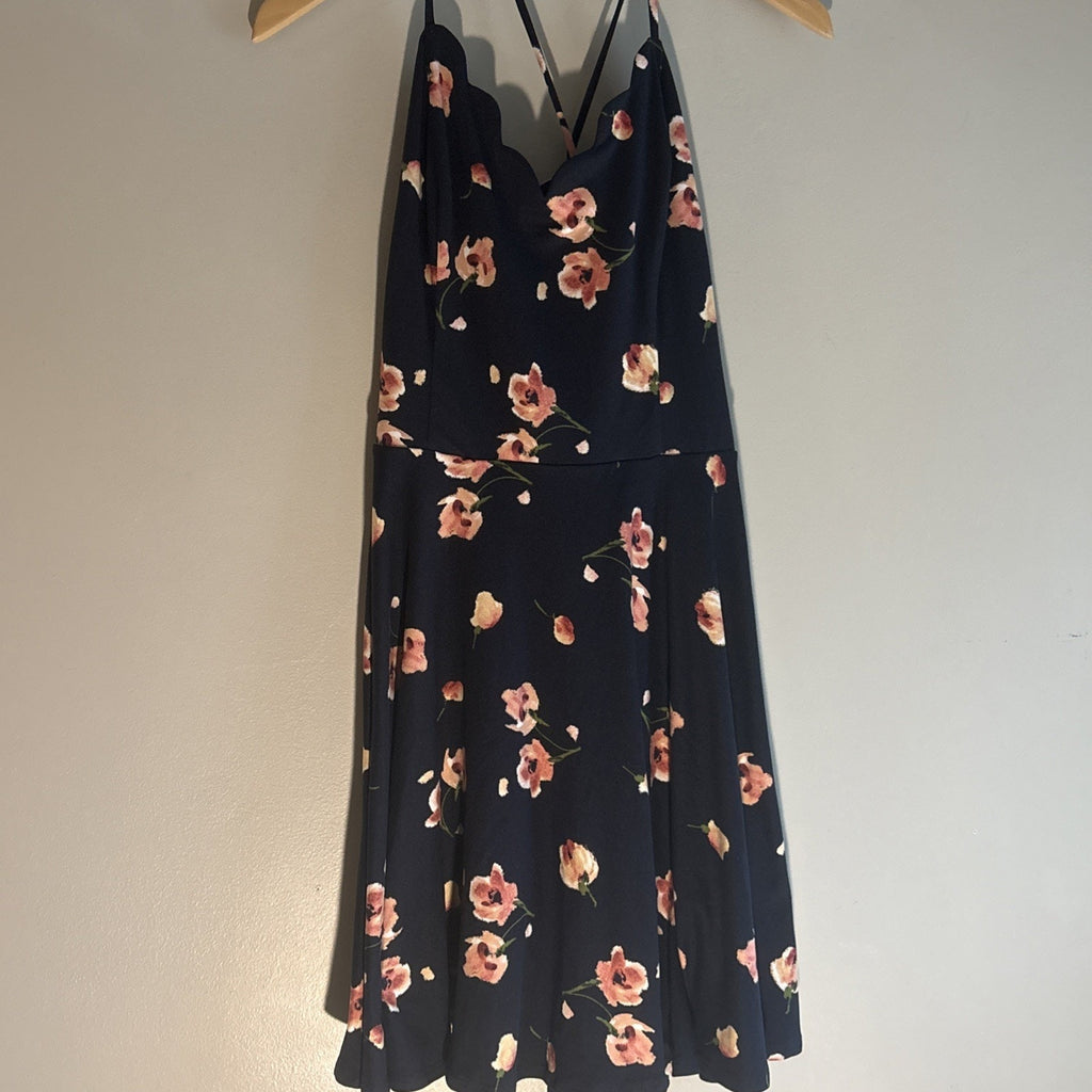 NWT The General Good Women’s Floral, Navy Sundress Scalloped Size Large