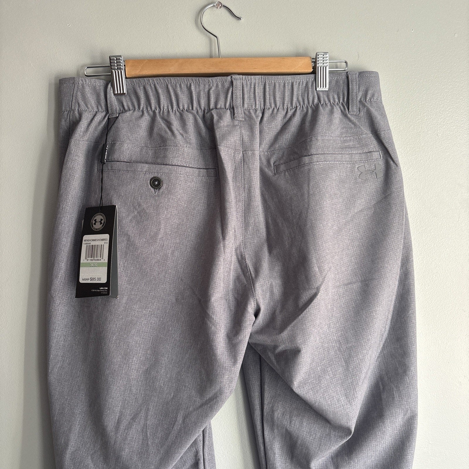 NWT Under Armour Gray Pants Mens Size 34x30 Casual Lightweight Stretch Golf